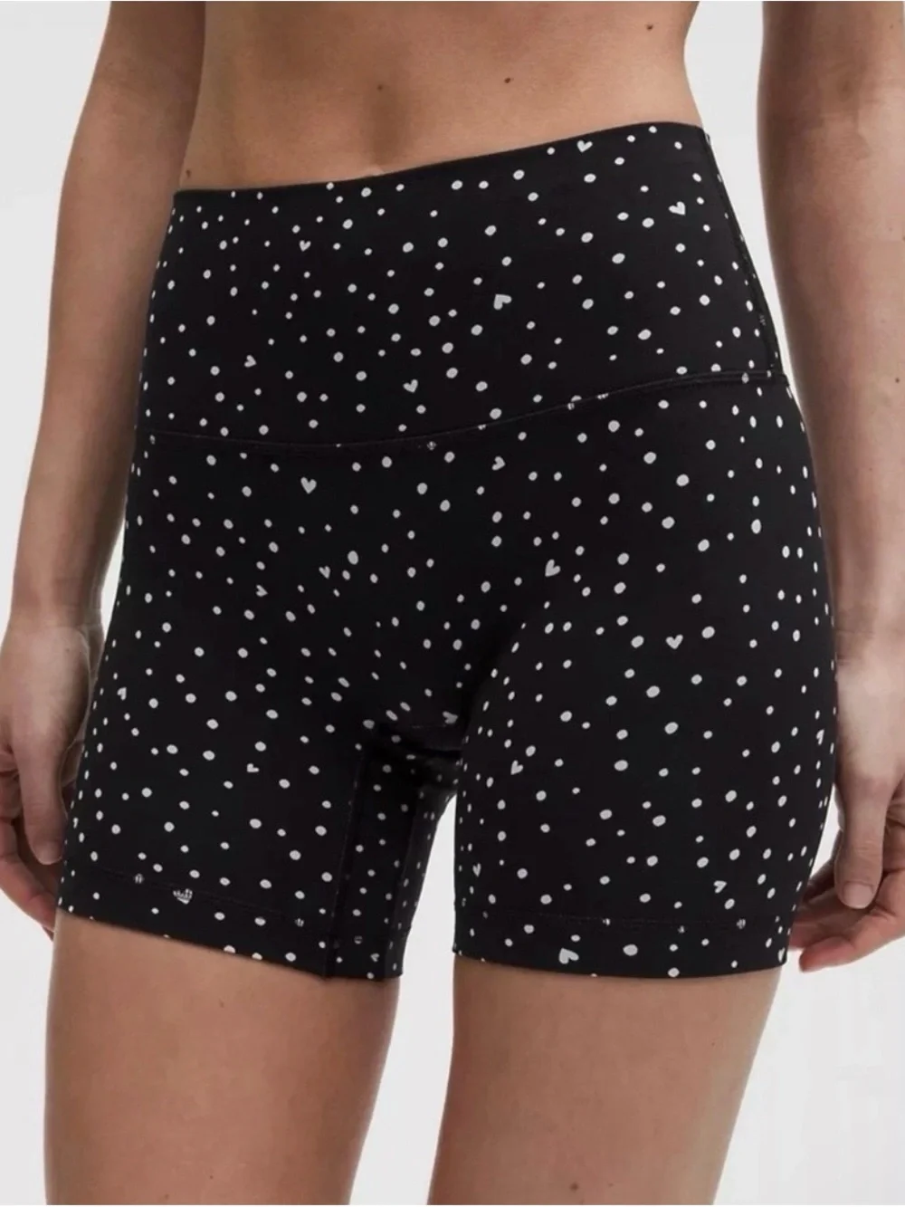 🖤 Lululemon Align™ No-Line High-Rise Short 4” - Picture 1 of 5
